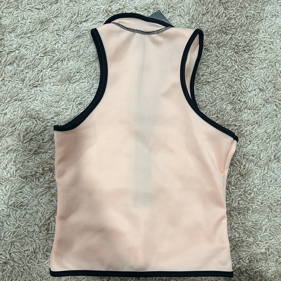 Pretty Little Thing Top - Picture 3 of 3